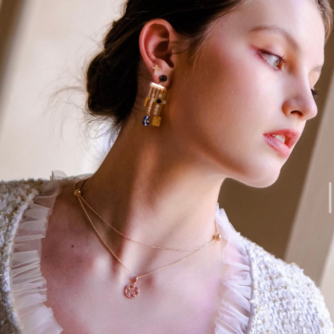 Stained Glass | Collection cathedral - Desginer multi-way necklace: Double chain plated with 18k Gold and Swa crystals