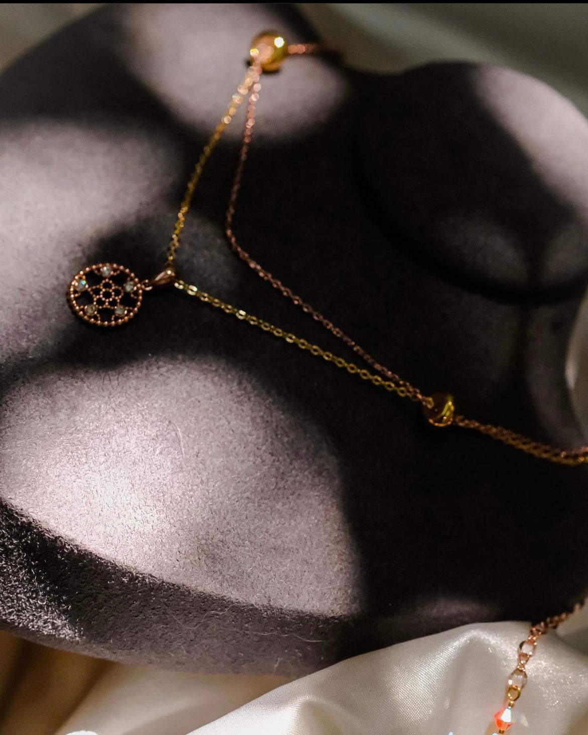 Stained Glass | Collection cathedral - Desginer multi-way necklace: Double chain plated with 18k Gold and Swa crystals