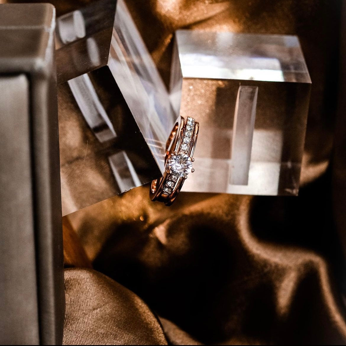 Sandwich Biscuit | Collection Growth - 3- way rings - Creative and modern design with Swarovski crystals