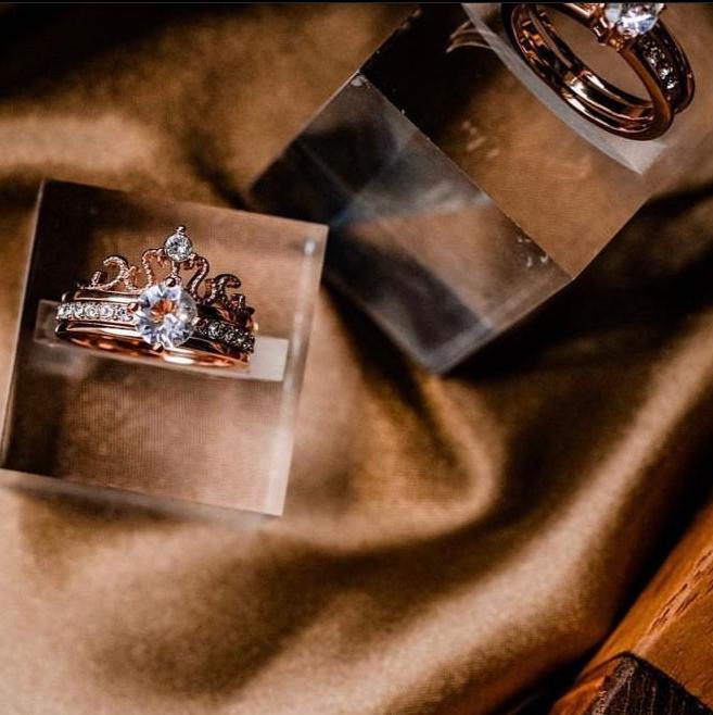 Castle Biscuit | Collection Growth - 3- way rings - Creative and modern design with Swarovski crystals