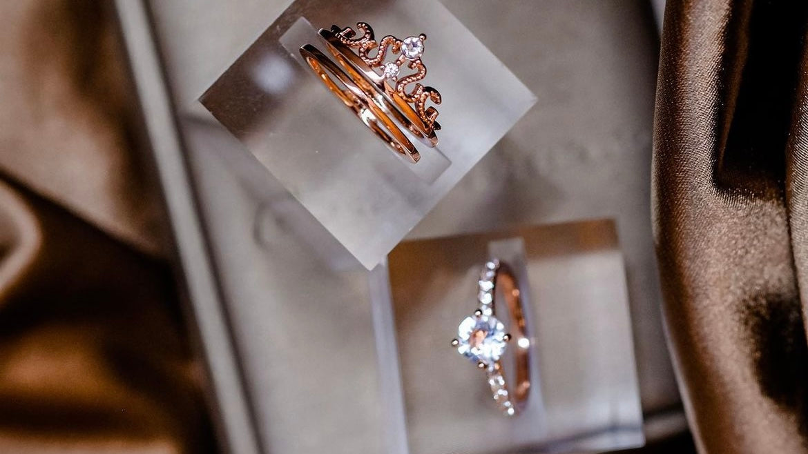 Sandwich Biscuit | Collection Growth - 3- way rings - Creative and modern design with Swarovski crystals