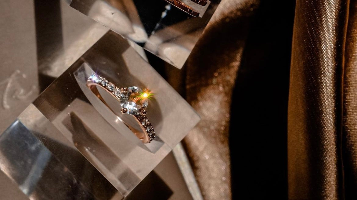 Sandwich Biscuit | Collection Growth - 3- way rings - Creative and modern design with Swarovski crystals