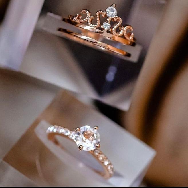 Castle Biscuit | Collection Growth - 3- way rings - Creative and modern design with Swarovski crystals