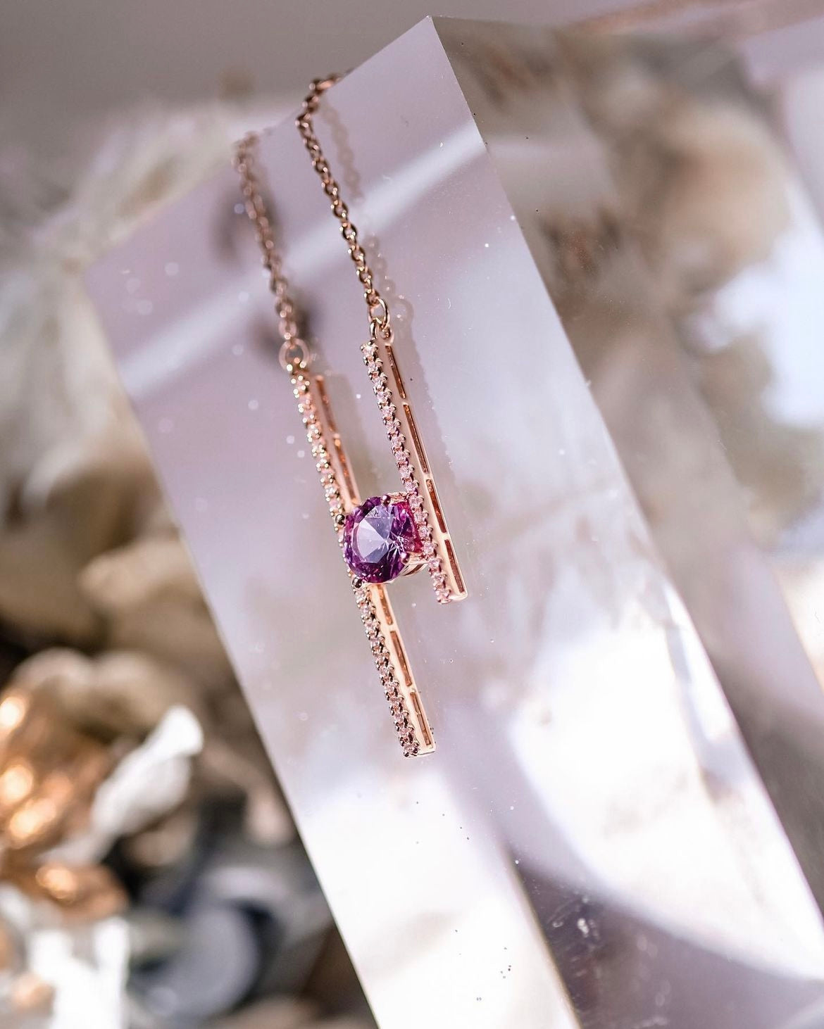 Stimulant | Experience the Beauty of Alexandrite with Our Unique Stone Change Jewelry