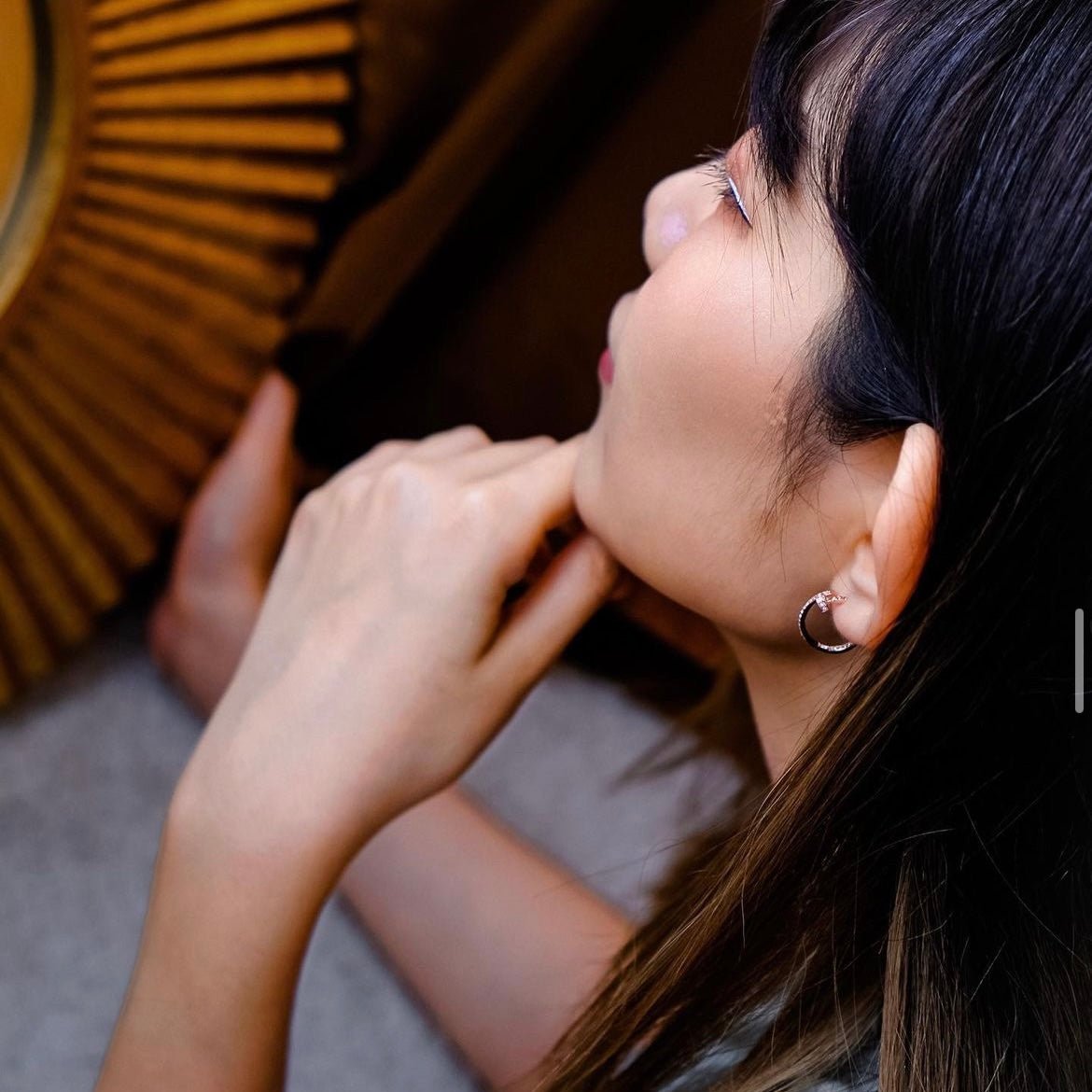 Circle - Artistic and stylish earrings | detail speaks