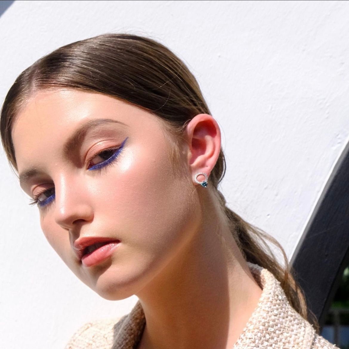 Lunar Eclipse | Tiffany blue diamond earrings 1 cart in total