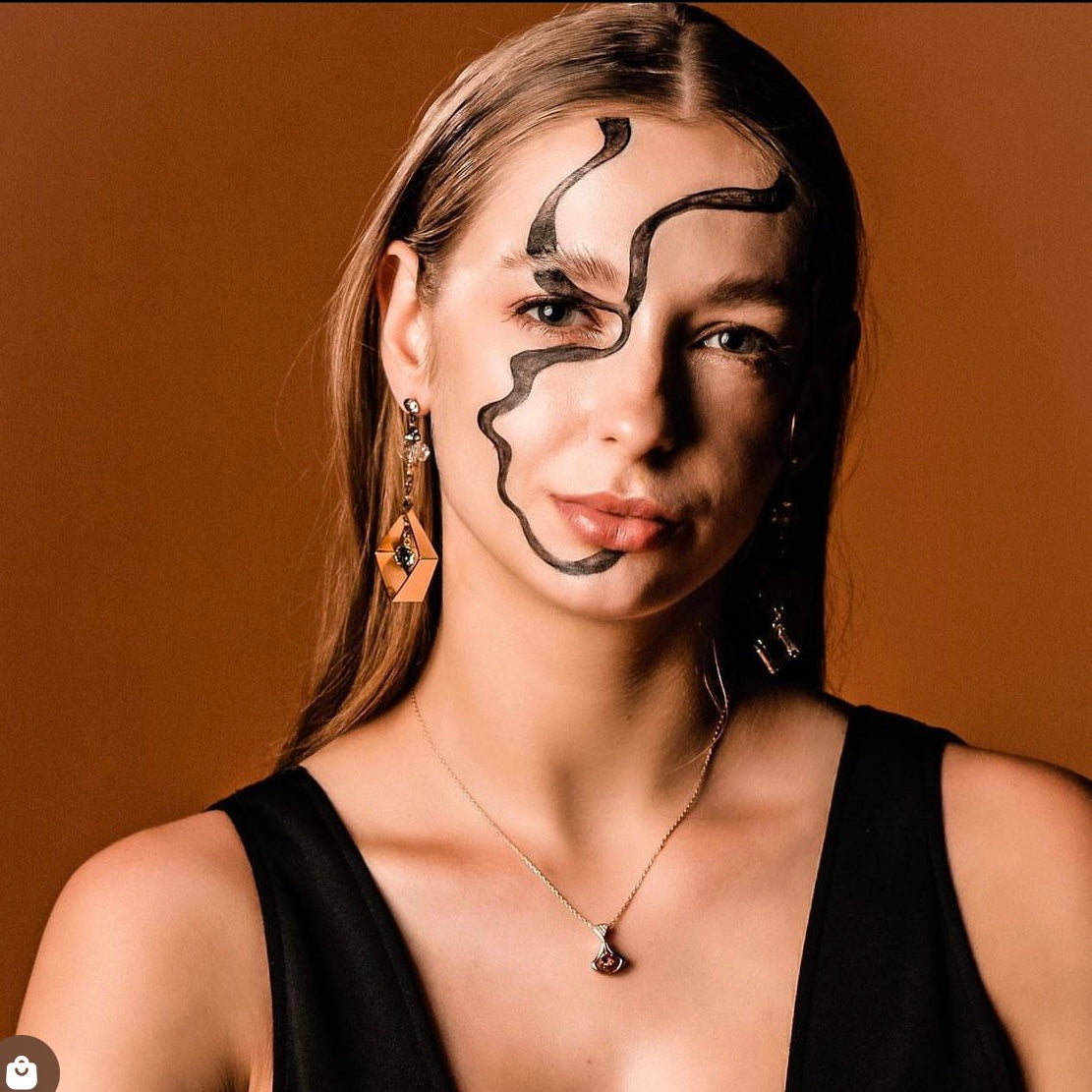 Girl | 4- Way- to- wear | Your Necklace, Your Choice - Red and white - 18k Rose Gold charm