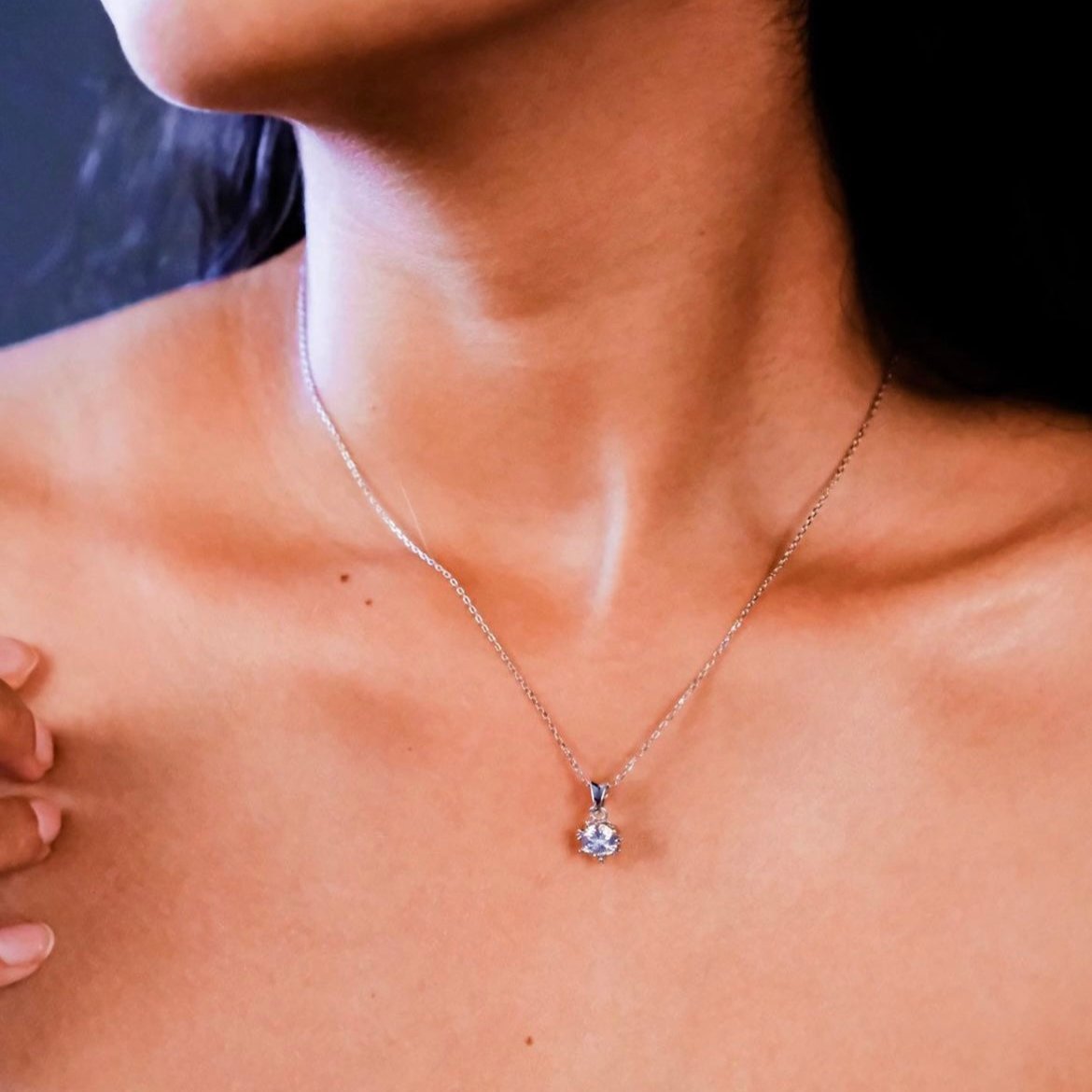 A Midsummer Night's Dream | 0.5 carat diamond earrings & 1 carat diamond necklace - blue/green