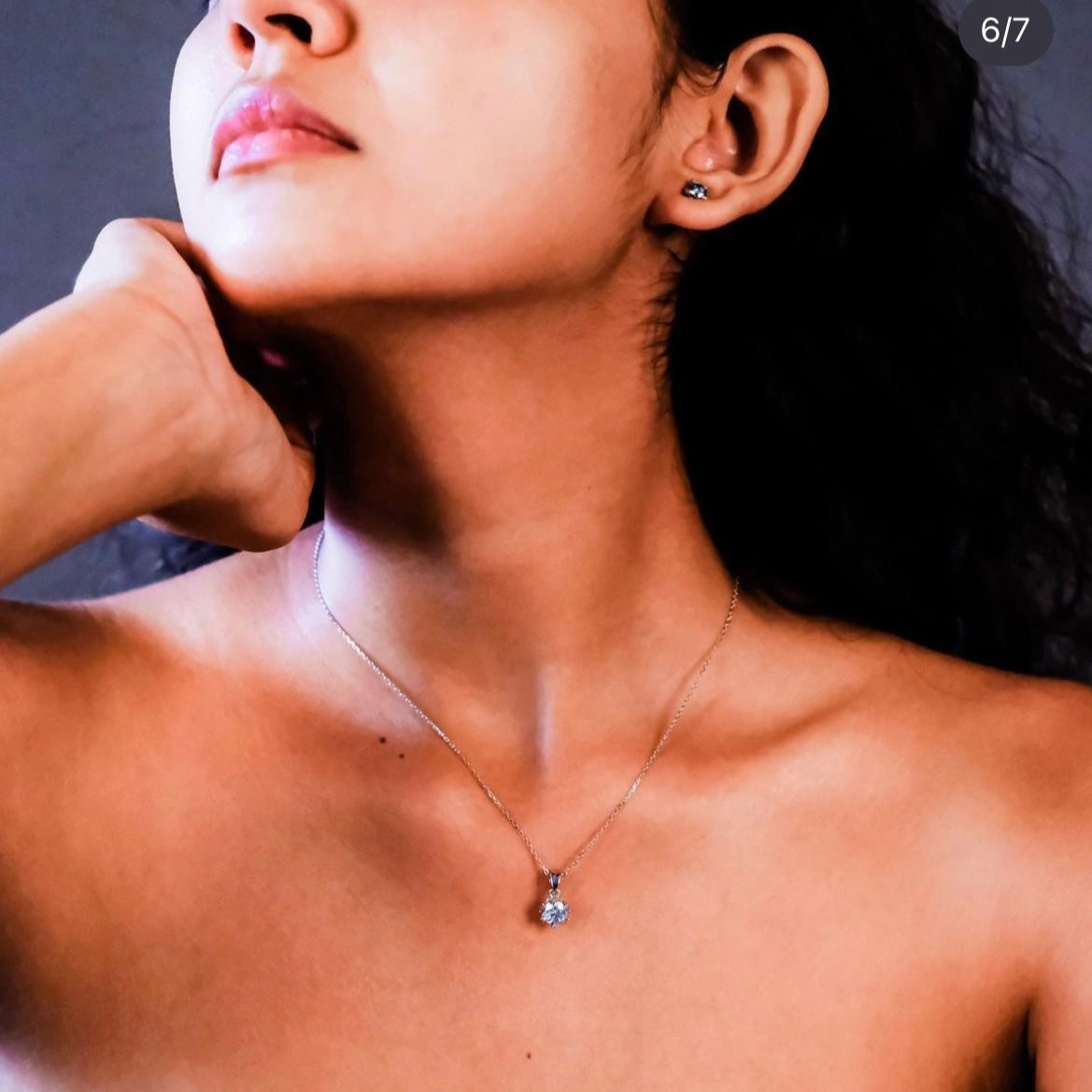 A Midsummer Night's Dream | 0.5 carat diamond earrings & 1 carat diamond necklace - blue/green