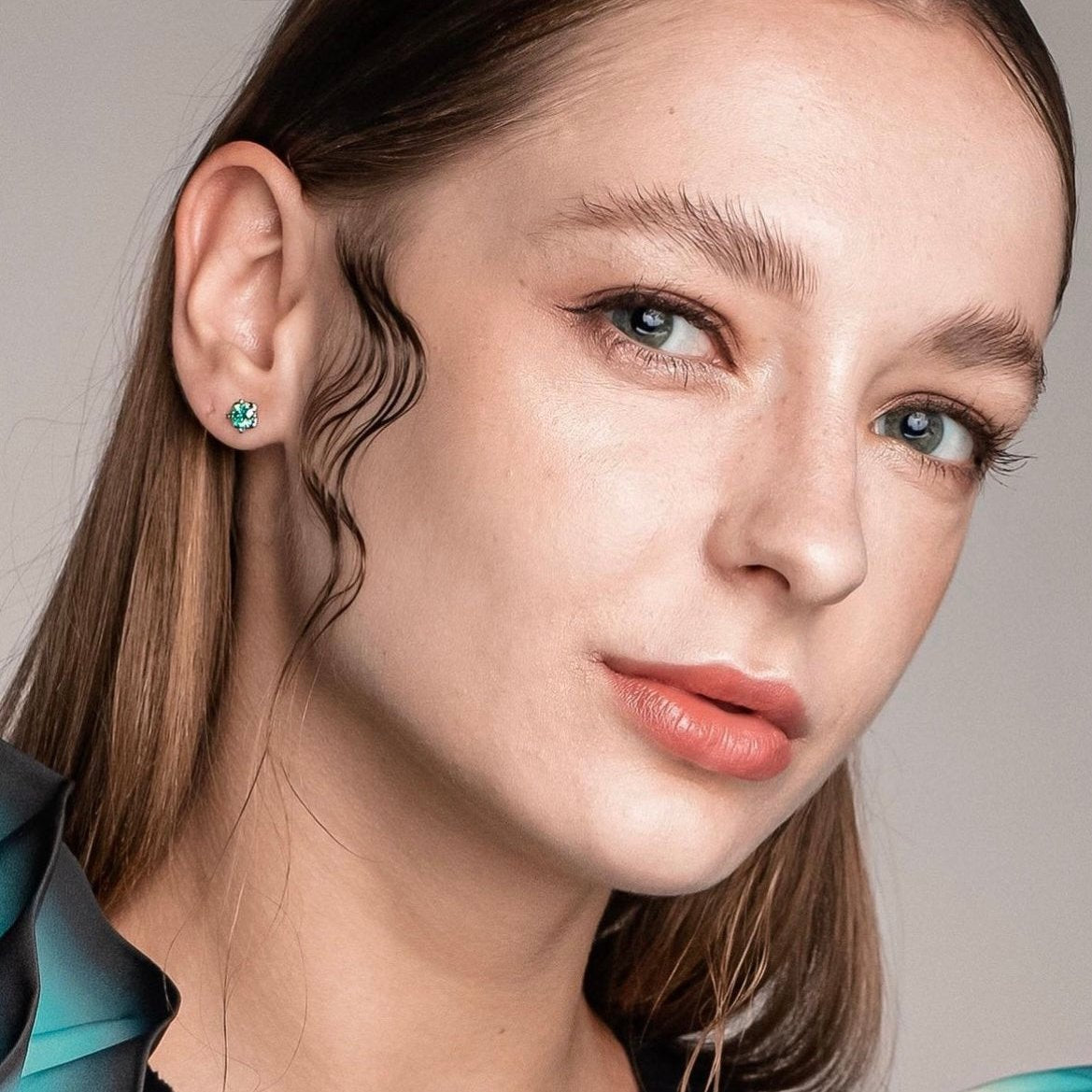 A Midsummer Night's Dream | 0.5 carat diamond earrings & 1 carat diamond necklace - blue/green