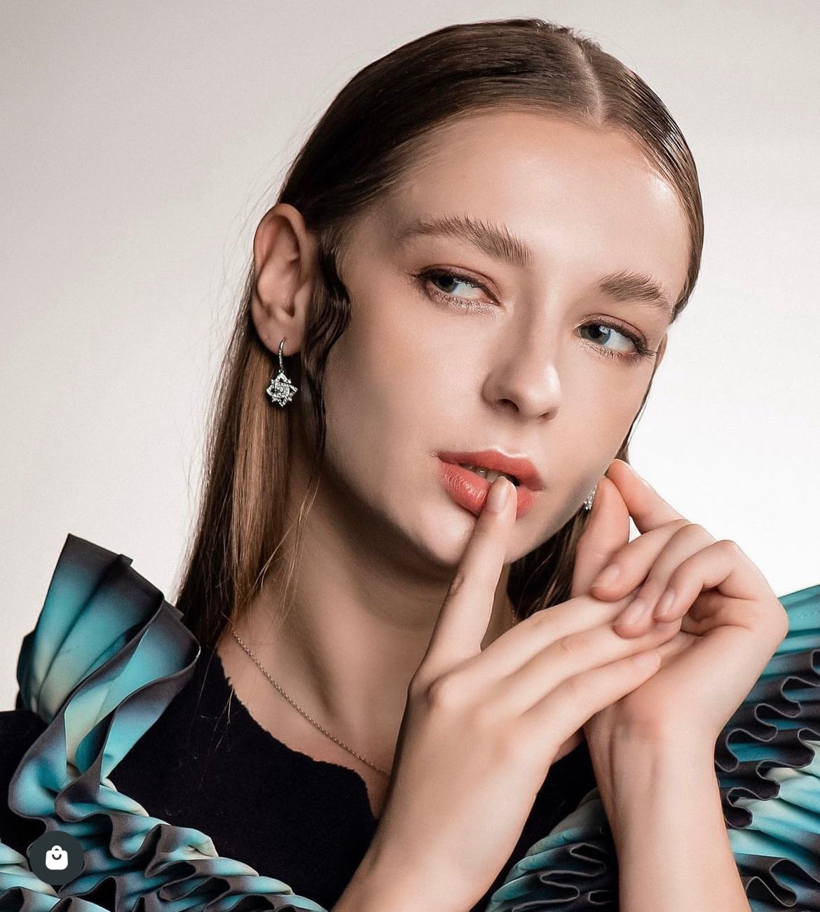 Wandering Star | Goddess starry earrings- Swarovski crystals- Date night essential