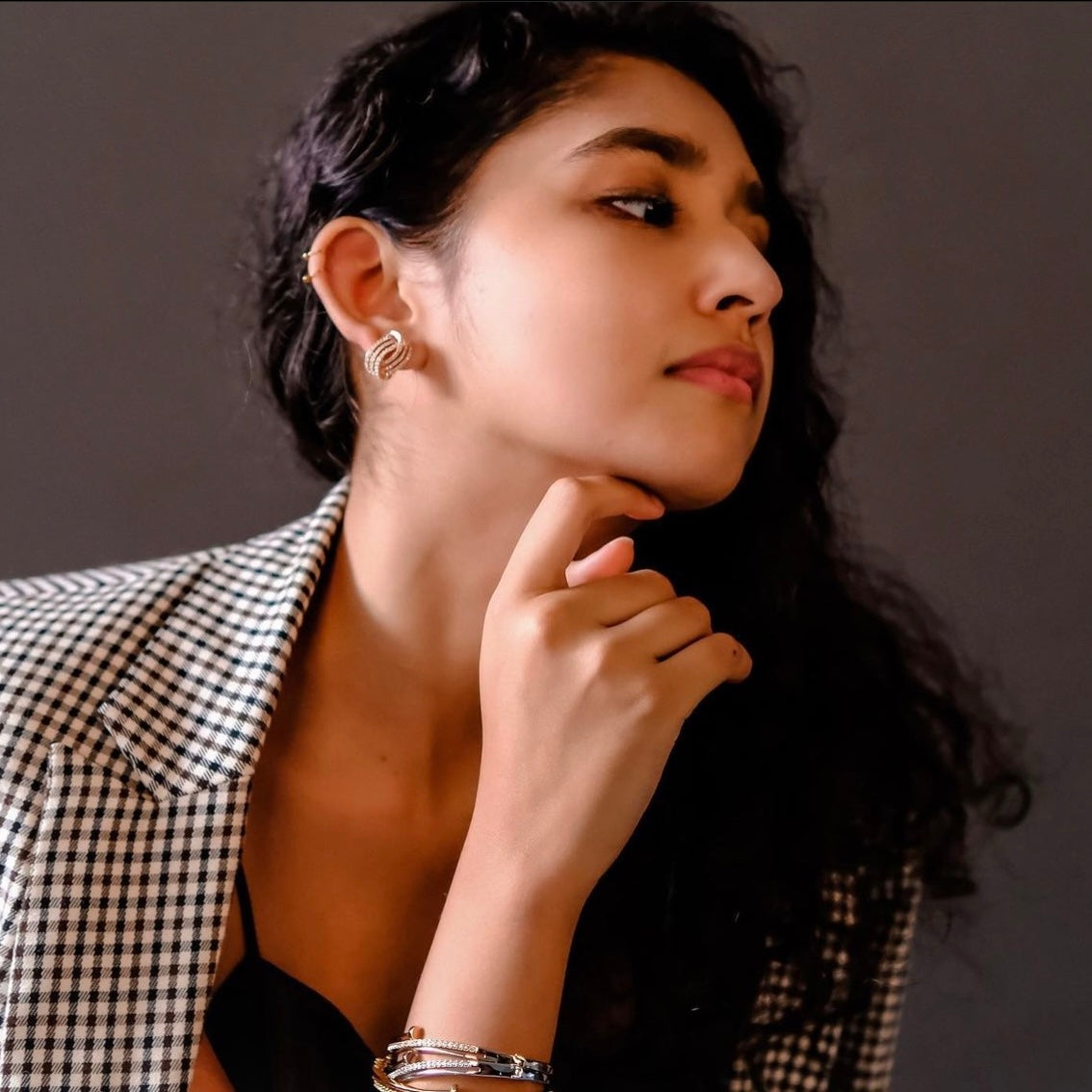 Seashell | 168 pc of Swarovski crystals | Luxurious classic design - Elegance