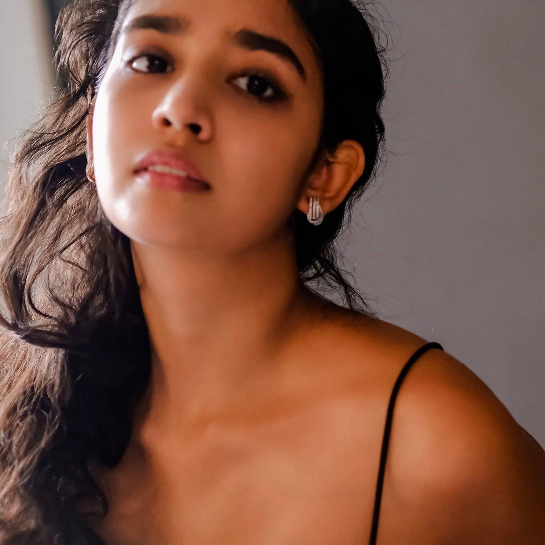 Seashell | 168 pc of Swarovski crystals | Luxurious classic design - Elegance