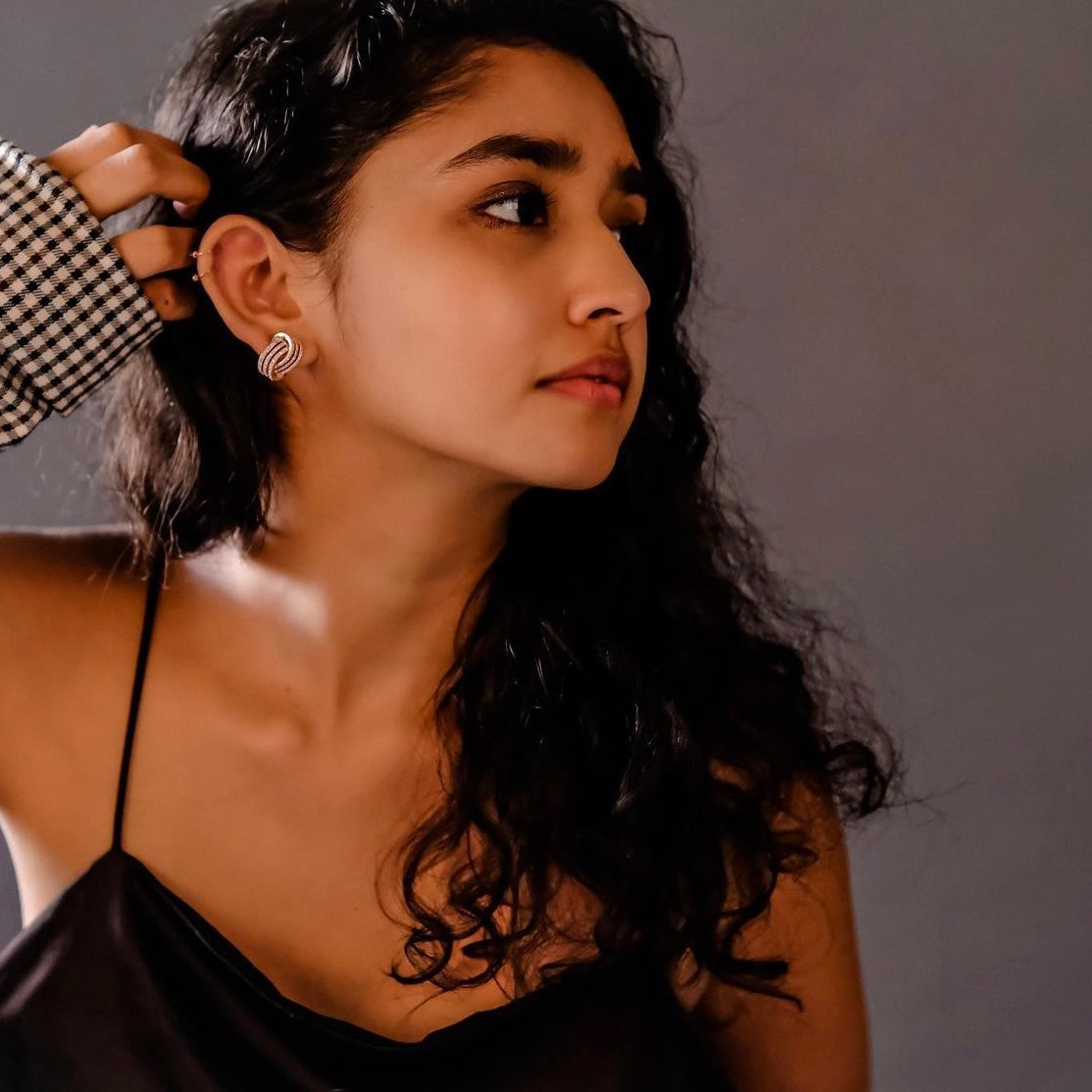 Seashell | 168 pc of Swarovski crystals | Luxurious classic design - Elegance