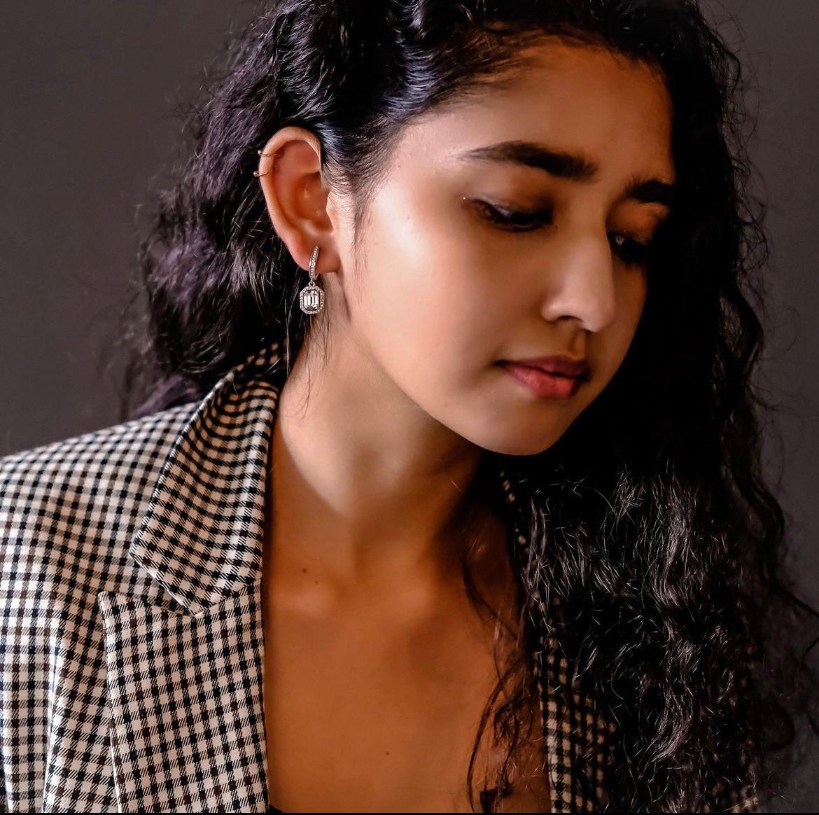 Reflection | Classic and luxurious rectangular crystals | vintage vibe | Platinum & Rose Gold