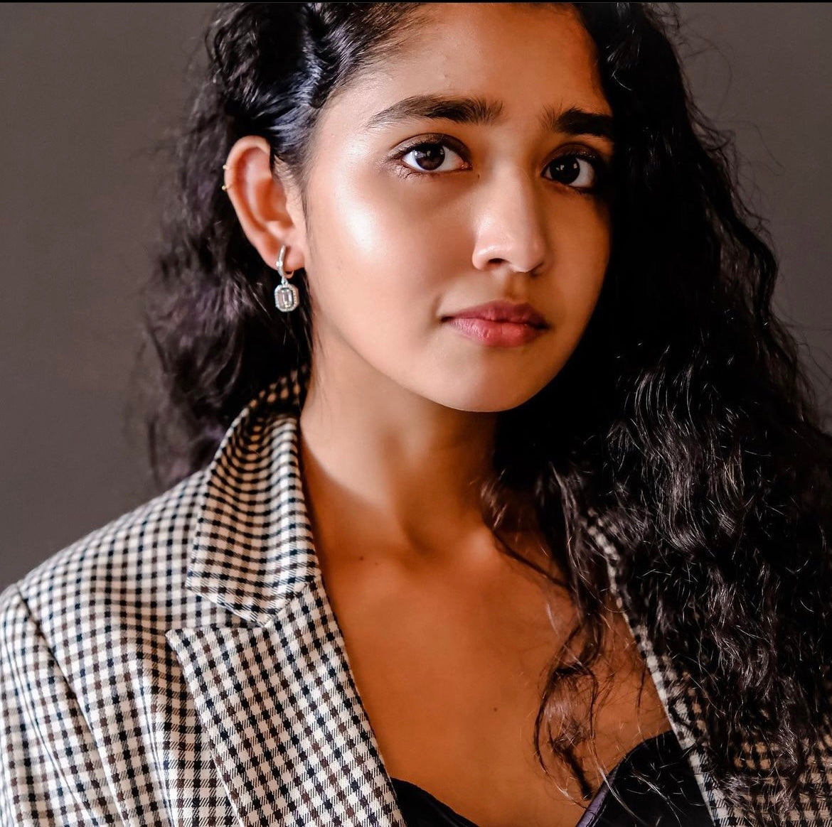 Reflection | Classic and luxurious rectangular crystals | vintage vibe | Platinum & Rose Gold