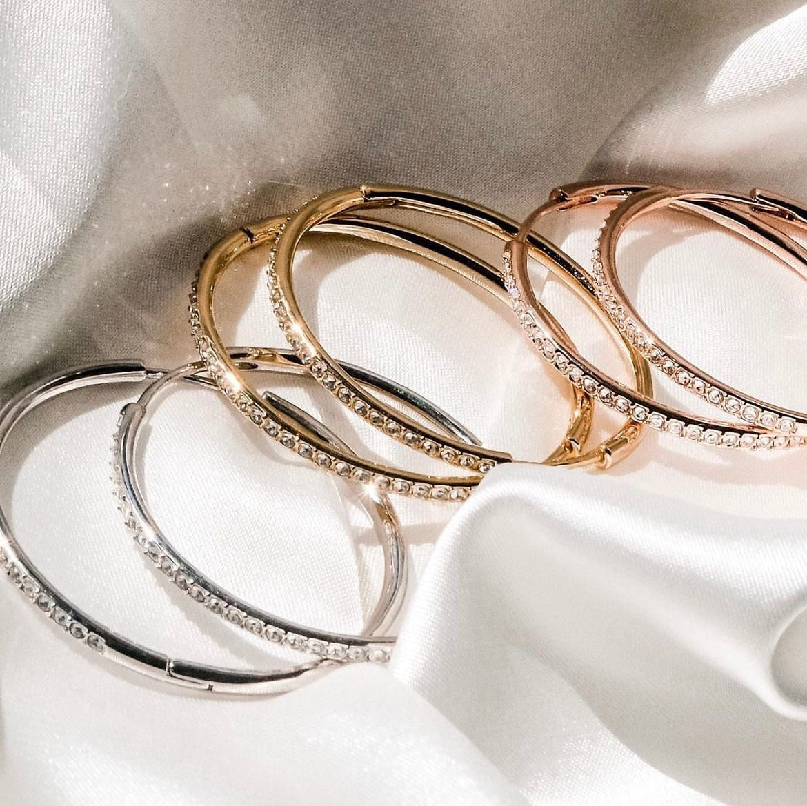 Halo | 4 am Perfect Size earring hoop | Swarovski crystal &18k Gold