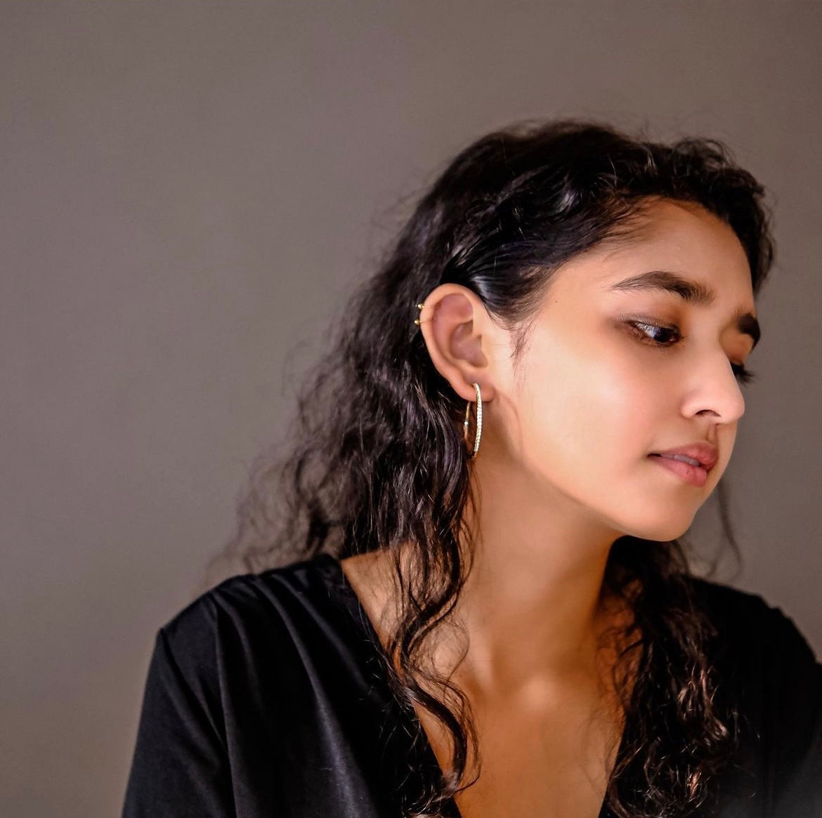 Halo | 4 am Perfect Size earring hoop | Swarovski crystal &18k Gold