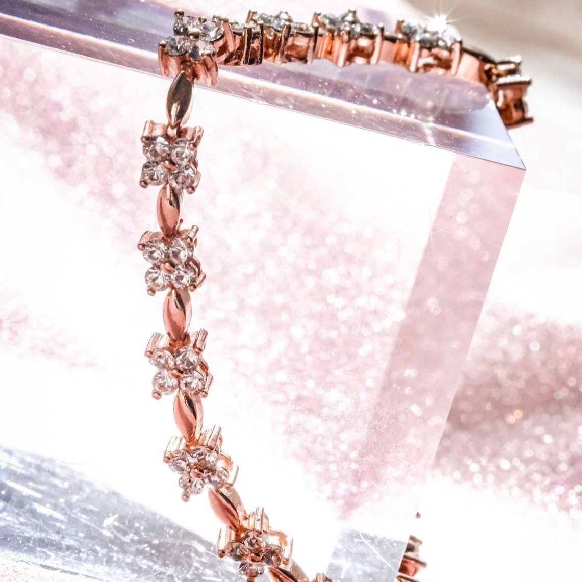 Blooming 1.0 | 18k Rosegold 14.5+2.5 cm - Floral Shining Luxurious bracelet with Swarovski crystals