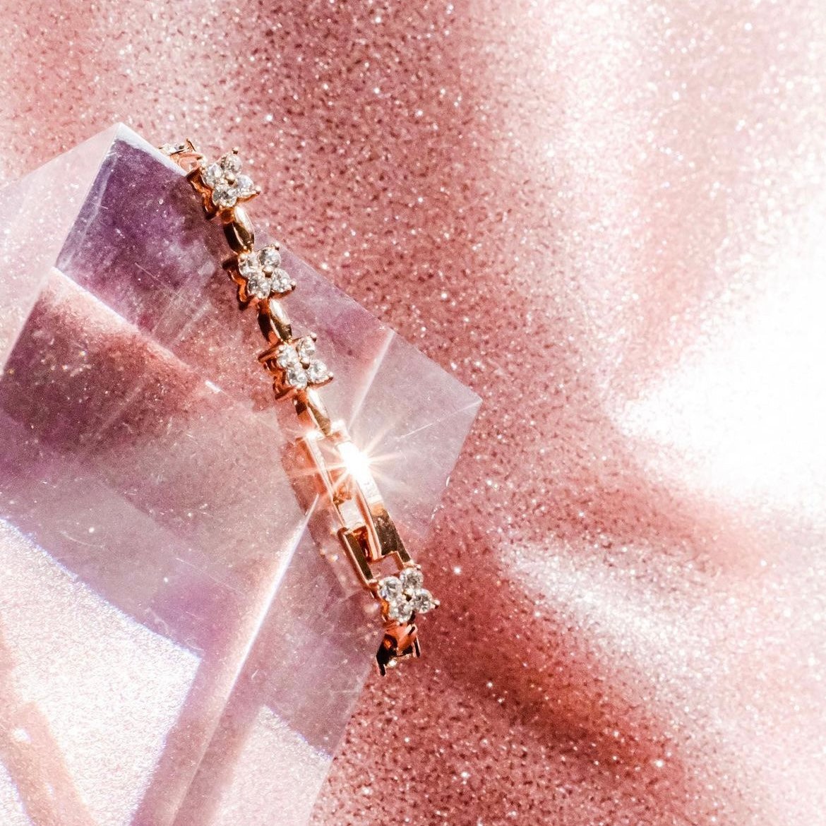 Blooming 1.0 | 18k Rosegold 14.5+2.5 cm - Floral Shining Luxurious bracelet with Swarovski crystals