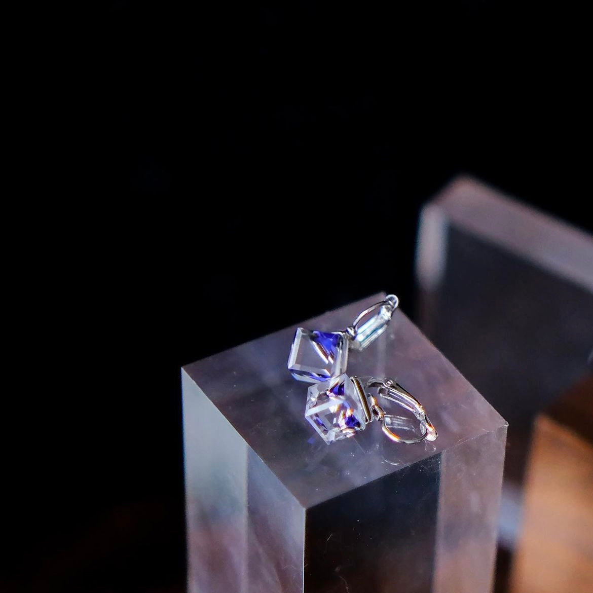 Imaginary | Blue- Transparent crystal cube earrings | Platinum/ Rosegold