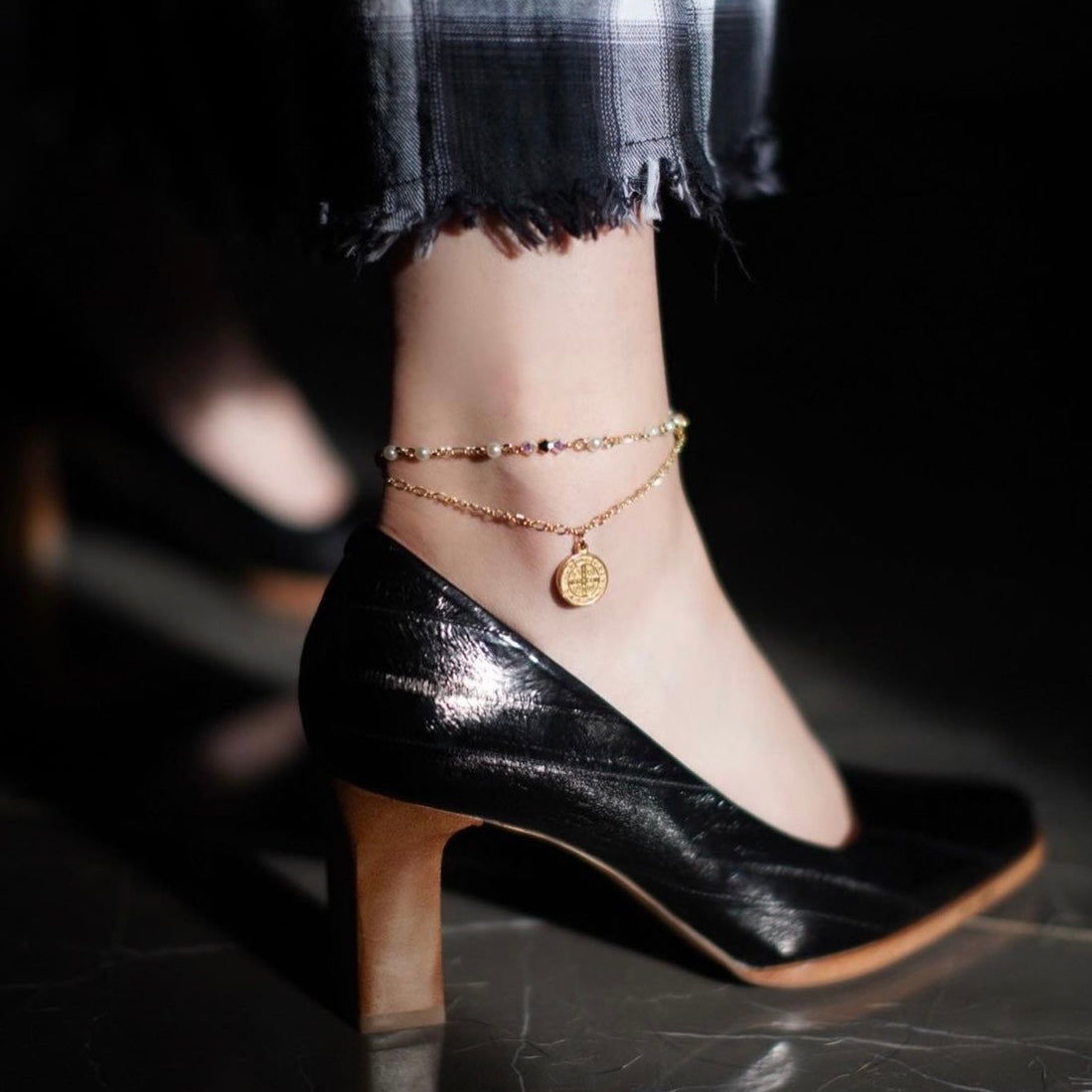 Rome City | 2- way anklet | Pearls chain - Princess crystal/ coin charm - vintage elegance