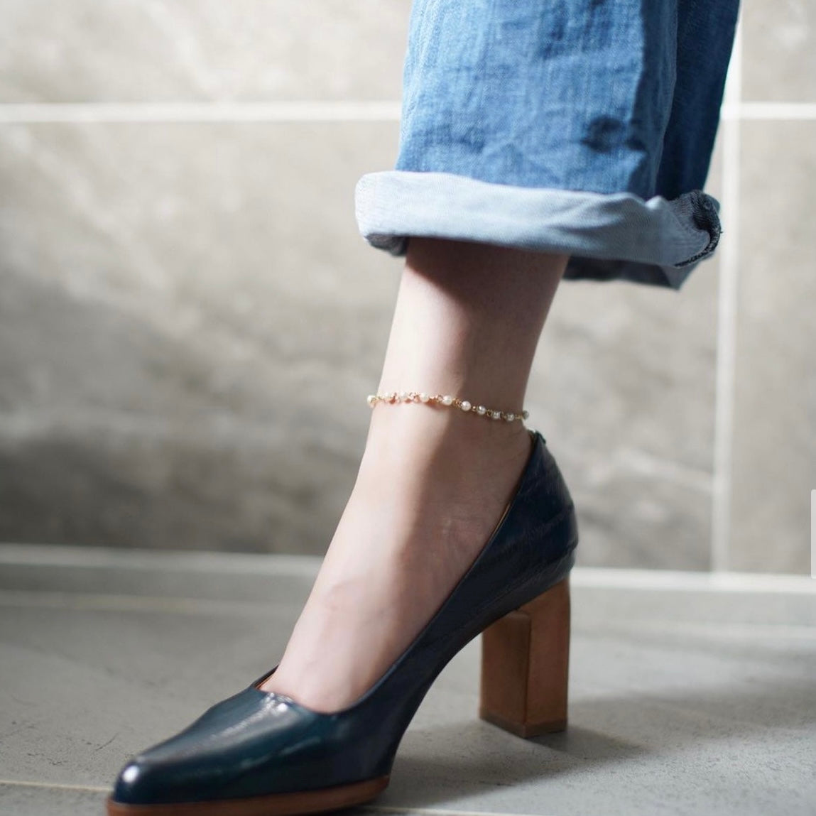 Rome City | 2- way anklet | Pearls chain - Princess crystal/ coin charm - vintage elegance