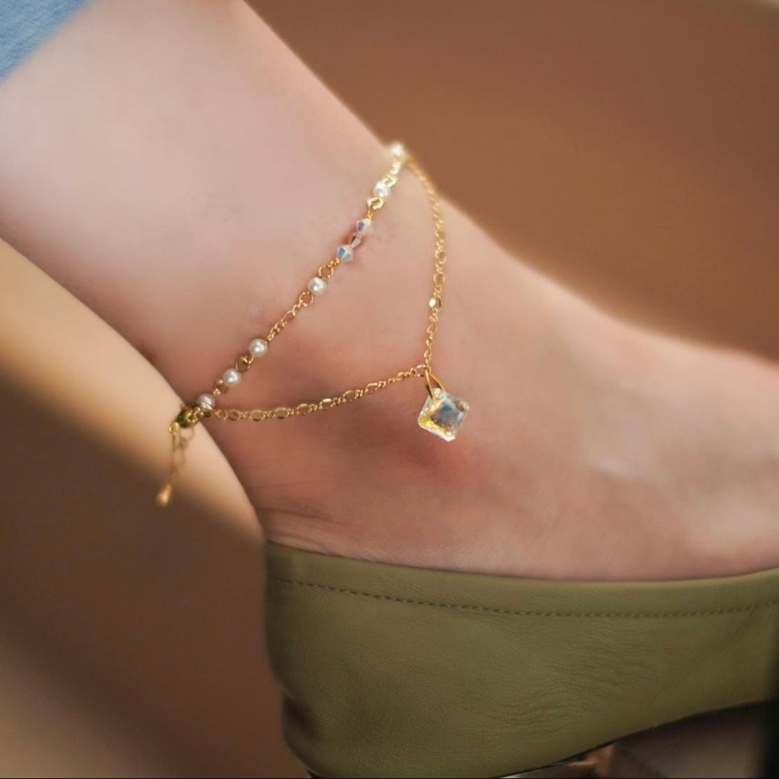 Rome City | 2- way anklet | Pearls chain - Princess crystal/ coin charm - vintage elegance