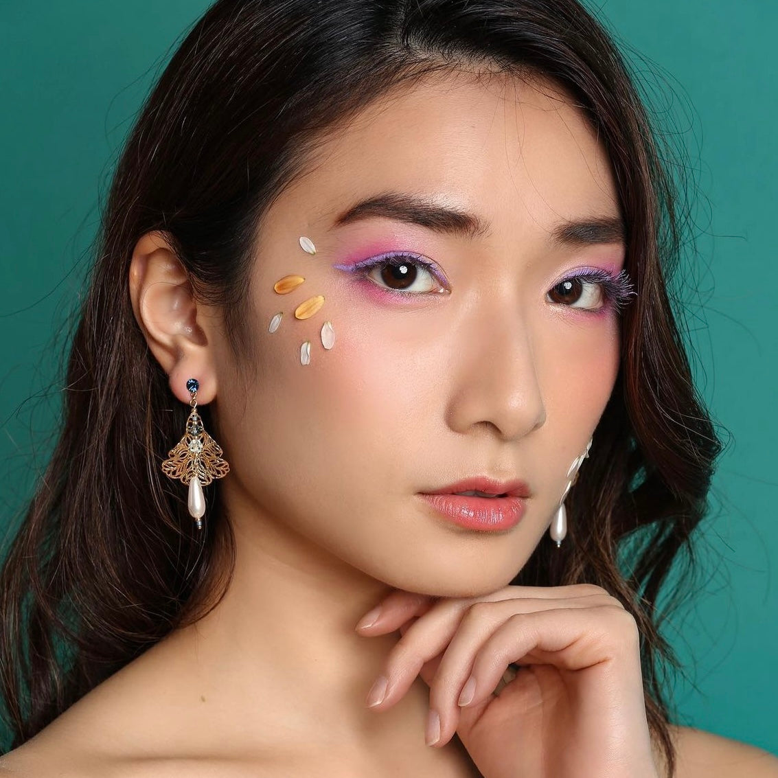 Guardian | Best Seller | Floral graceful earrings golden patterned