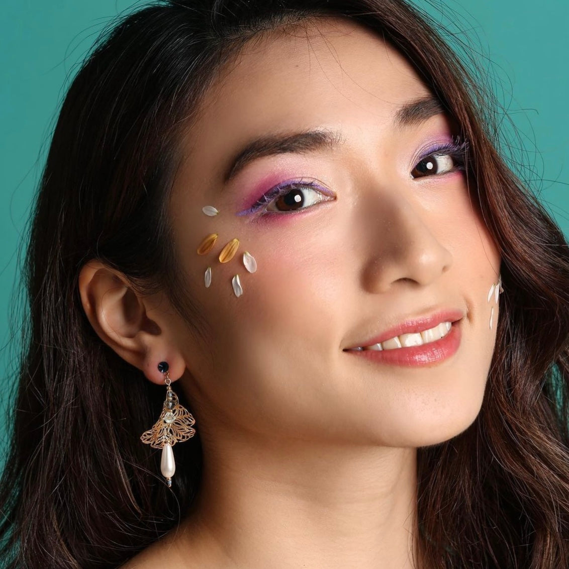 Guardian | Best Seller | Floral graceful earrings golden patterned