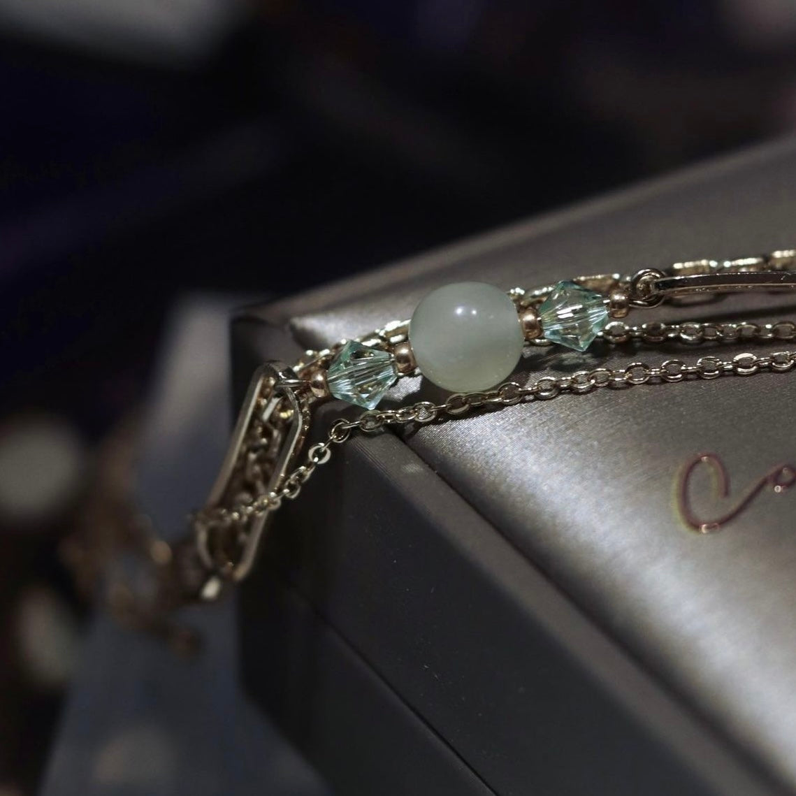 Chainless | with Jade color natural mineral necklace - three layers - Perfect with jeans