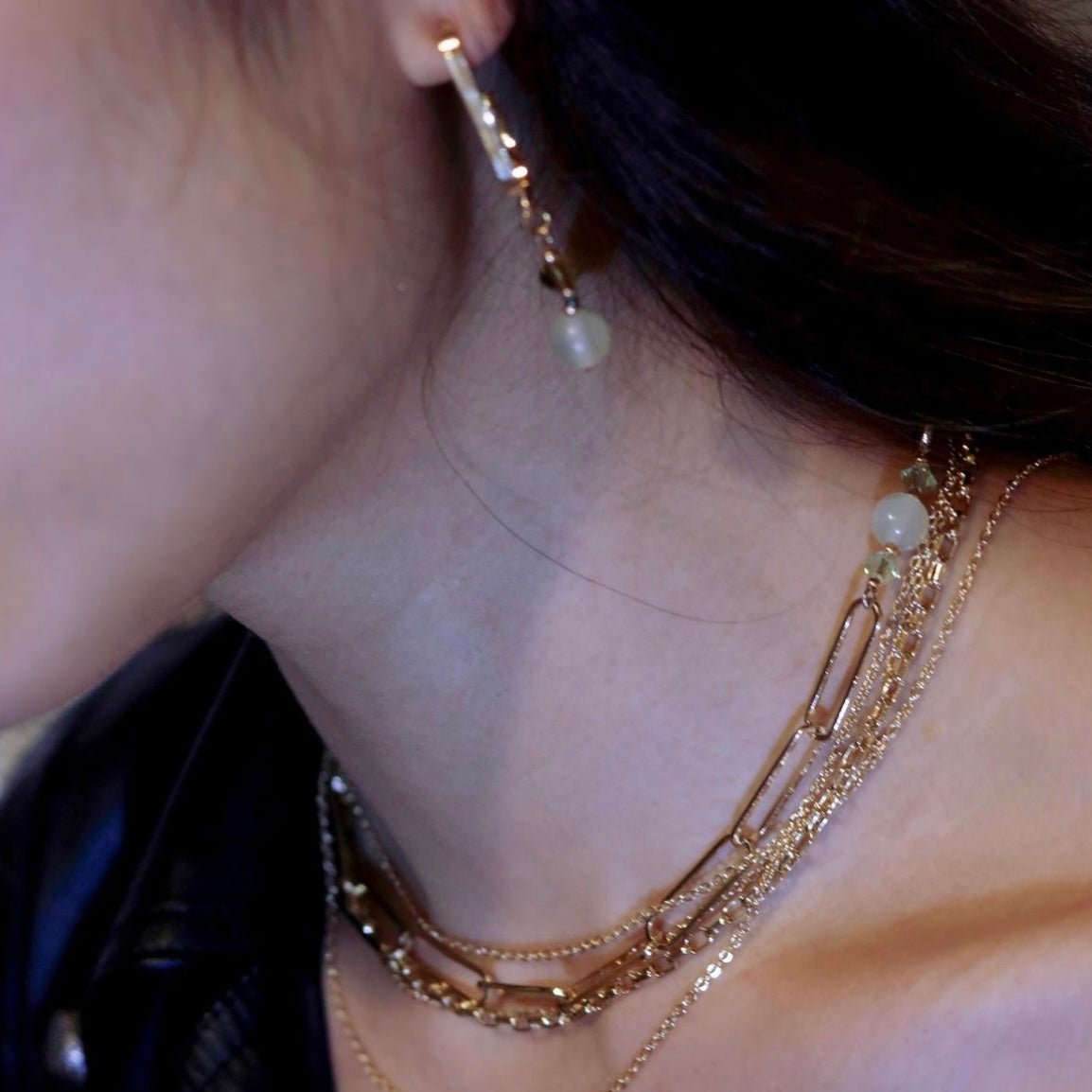 Chainless | with Jade color natural mineral necklace - three layers - Perfect with jeans