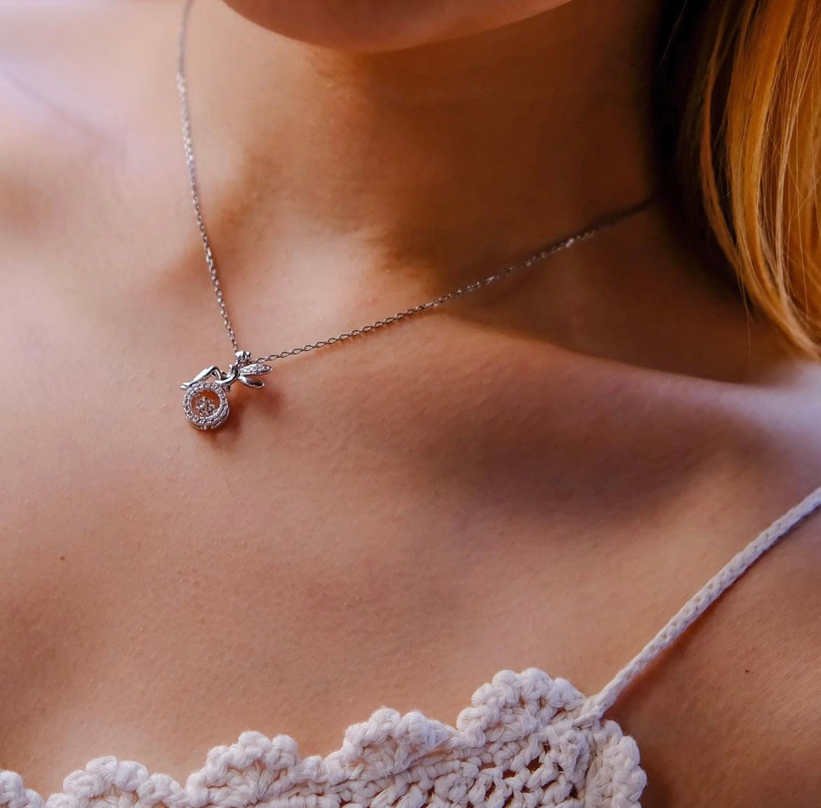 Tinkle Tinkle | Dancing stone fairy necklace | classy and dreamy