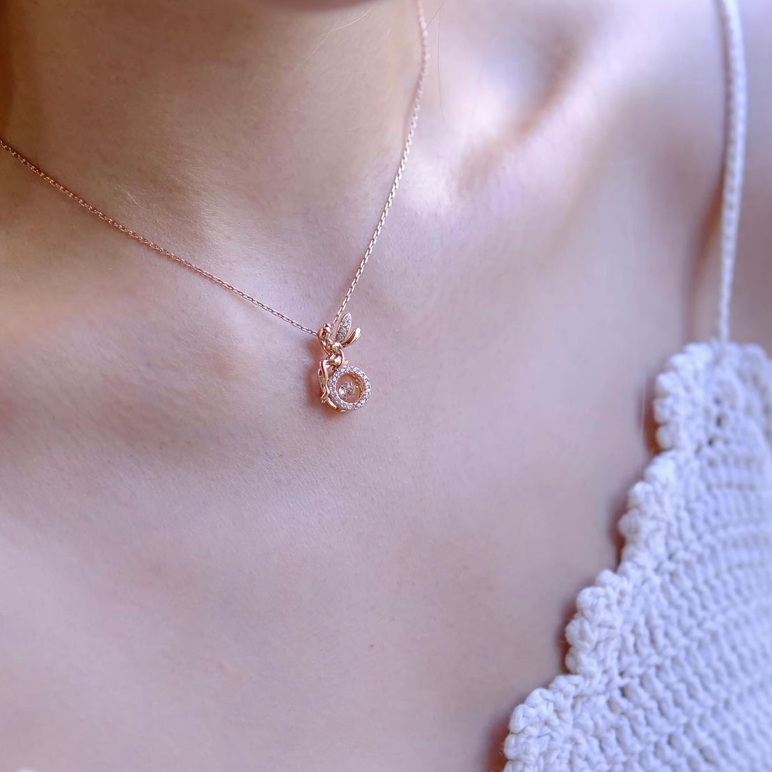 Tinkle Tinkle | Dancing stone fairy necklace | classy and dreamy
