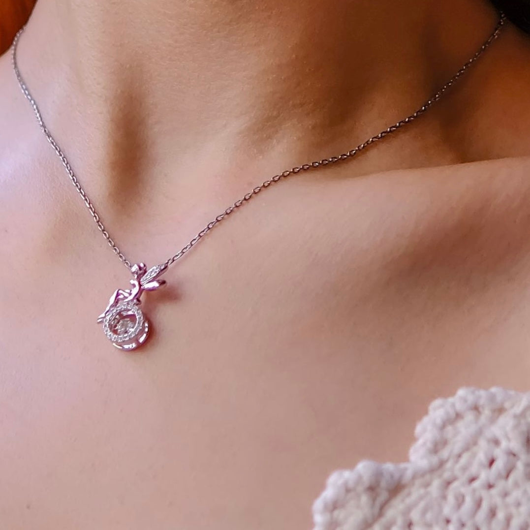 Tinkle Tinkle | Dancing stone fairy necklace | classy and dreamy