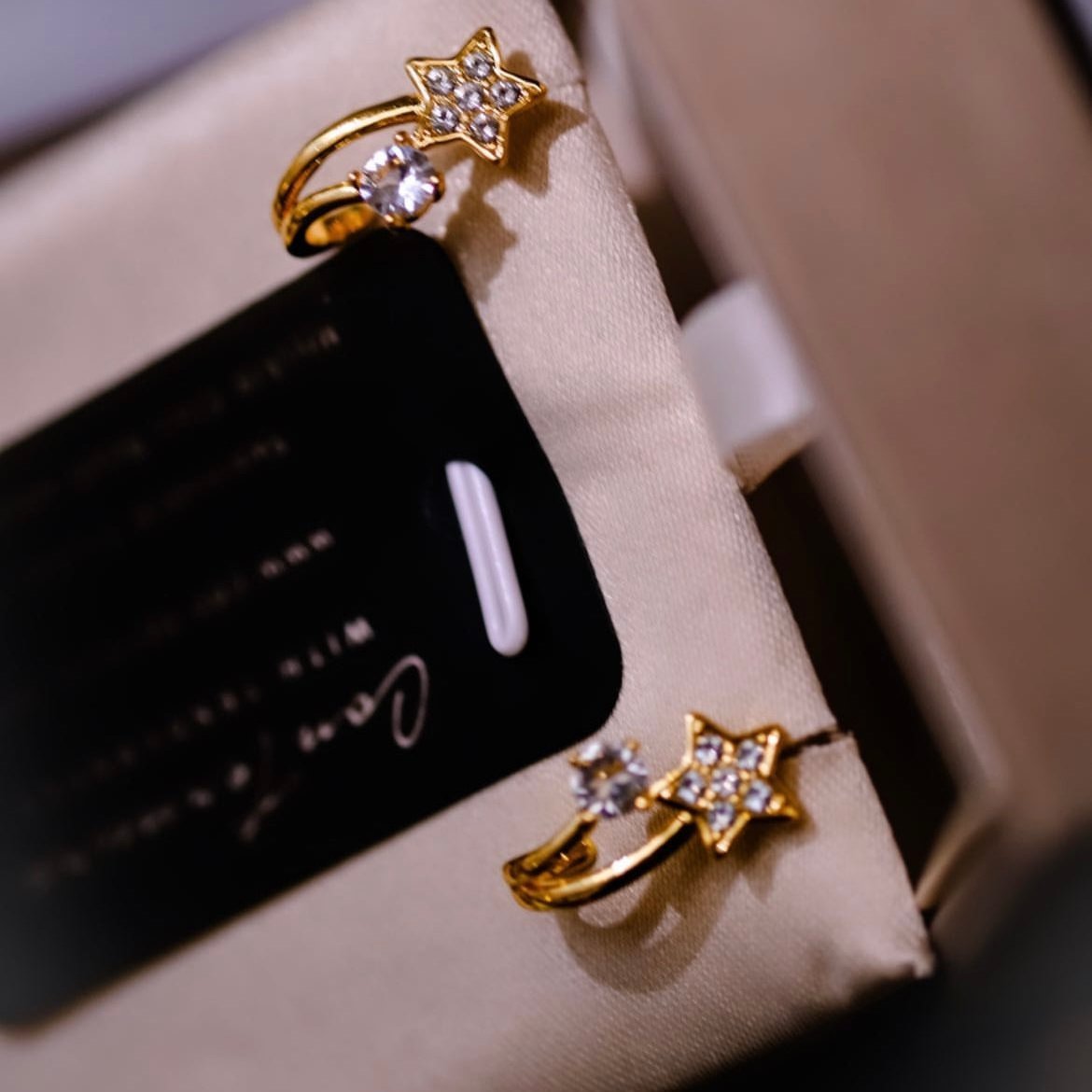 Fireworks | Ear stud - 18k Gold - Swarovski Crystal