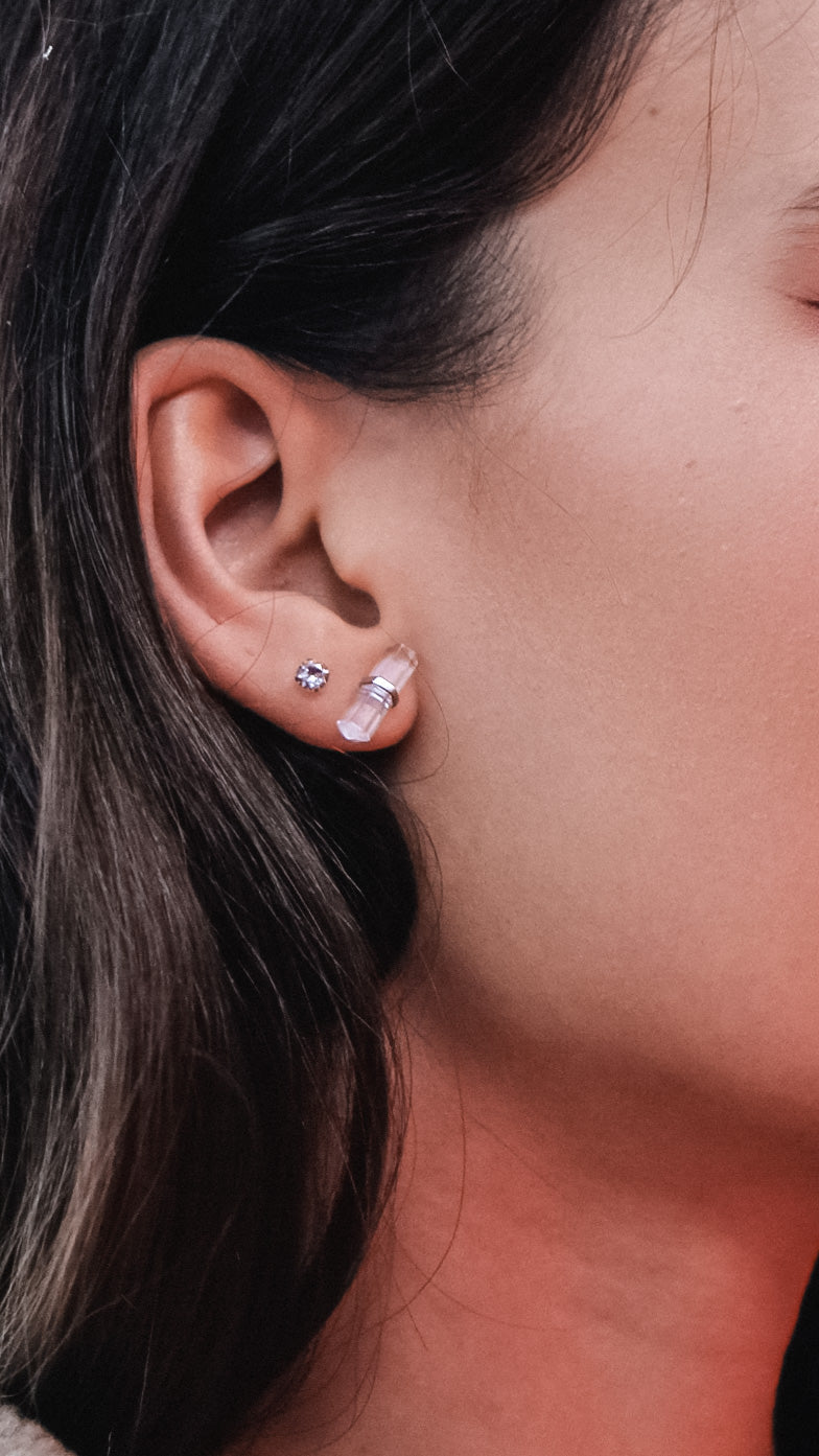 Untainted | Collection Aura - Natural mineral stone ear stud