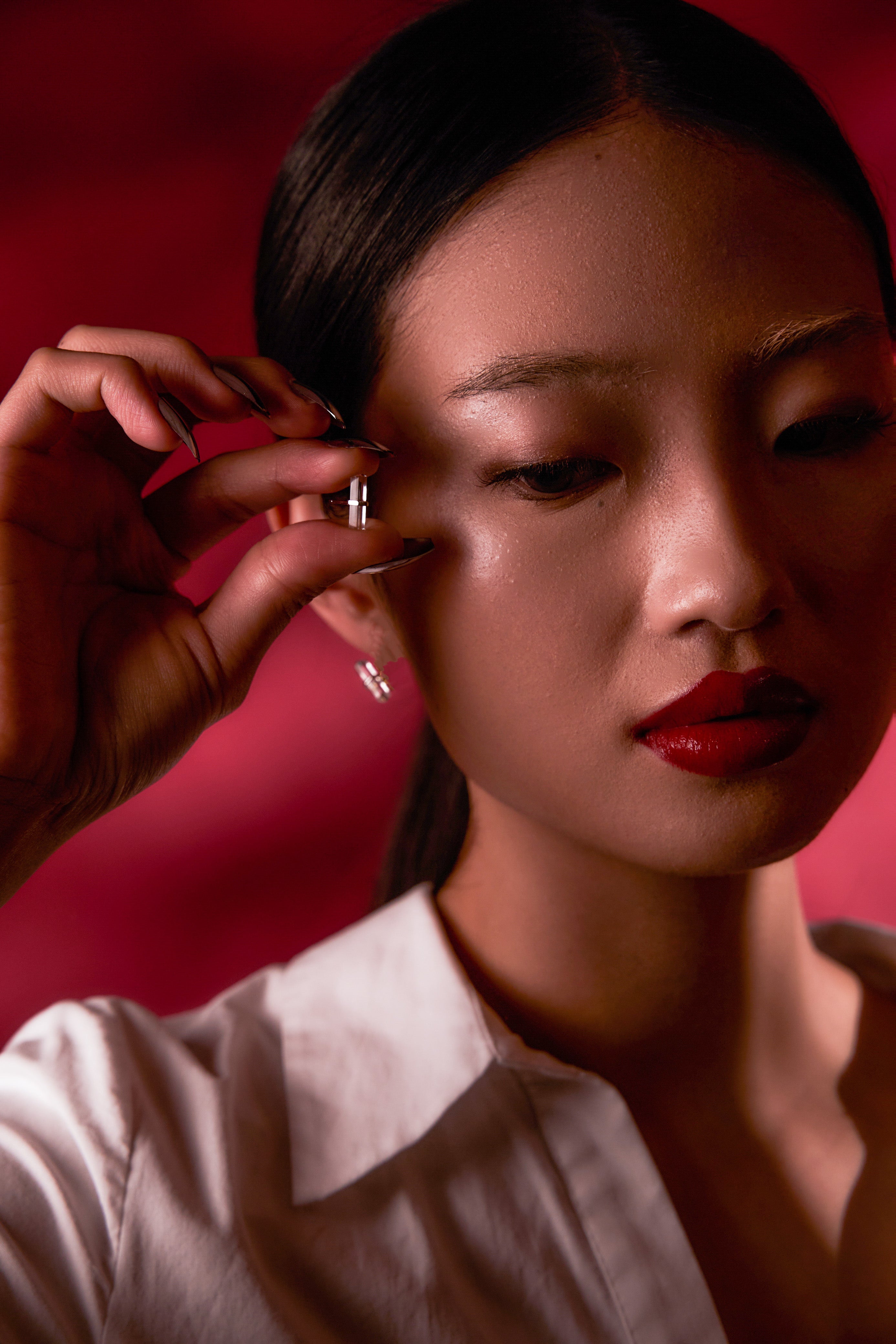 Untainted | Collection Aura - Natural mineral stone ear stud