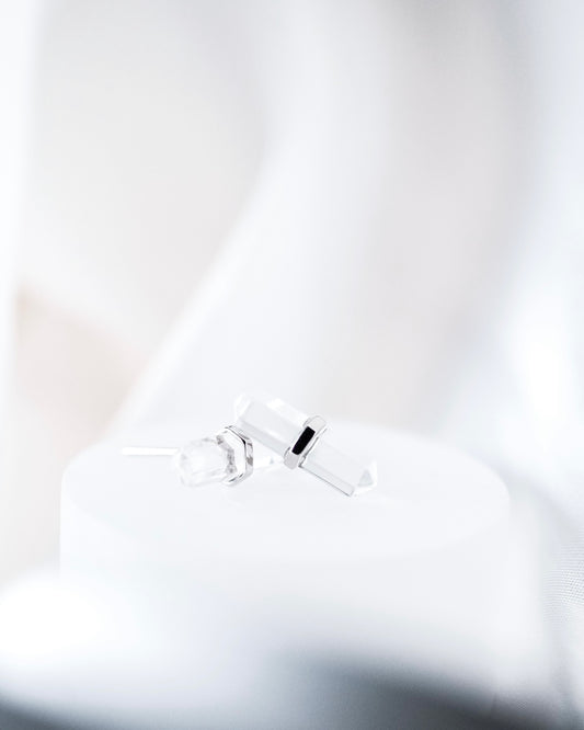 Untainted | Collection Aura - Natural mineral stone ear stud