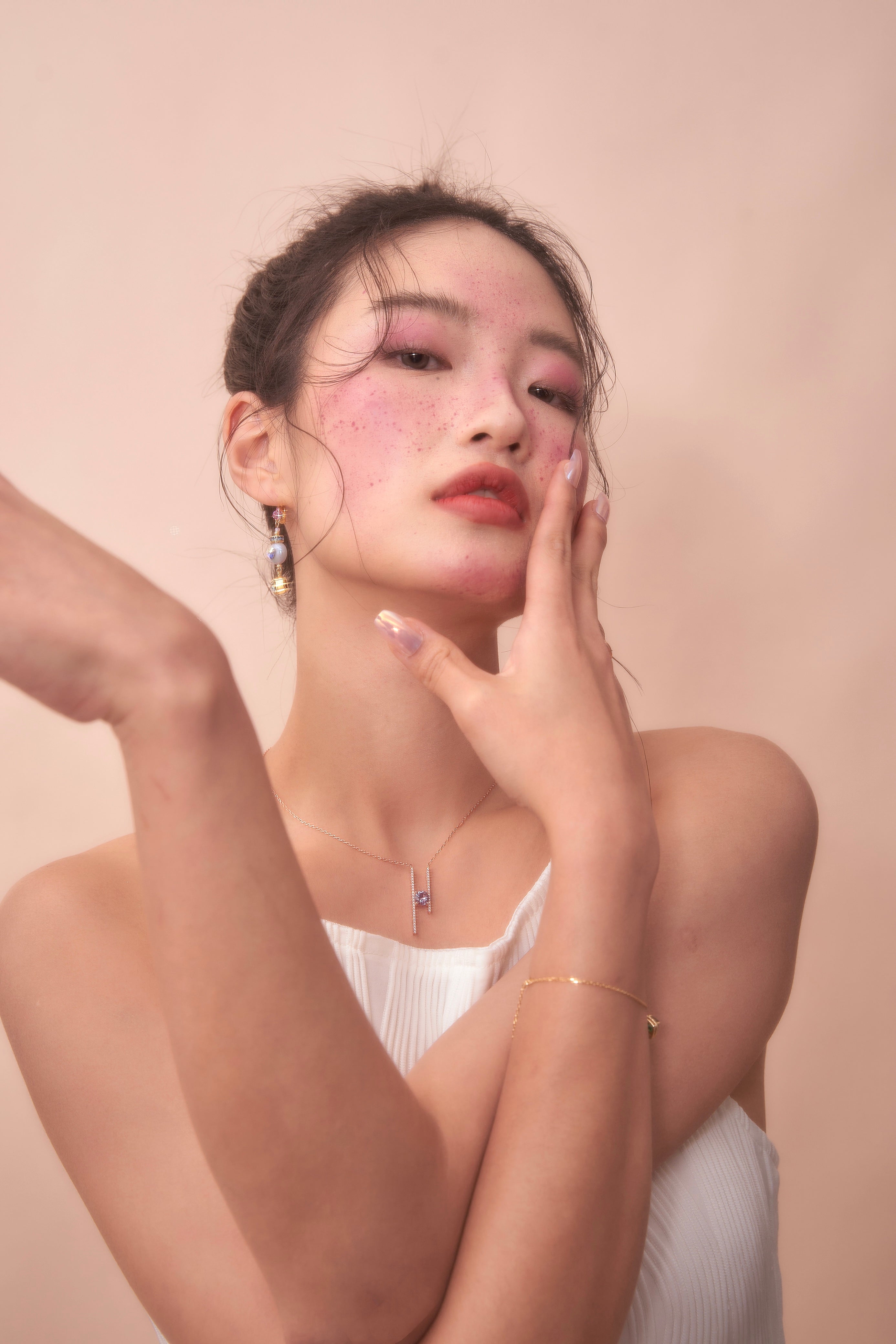 Sweetness | Collection AURA - Baby Blue baby pink Swa pearl earrings - cute and elegant