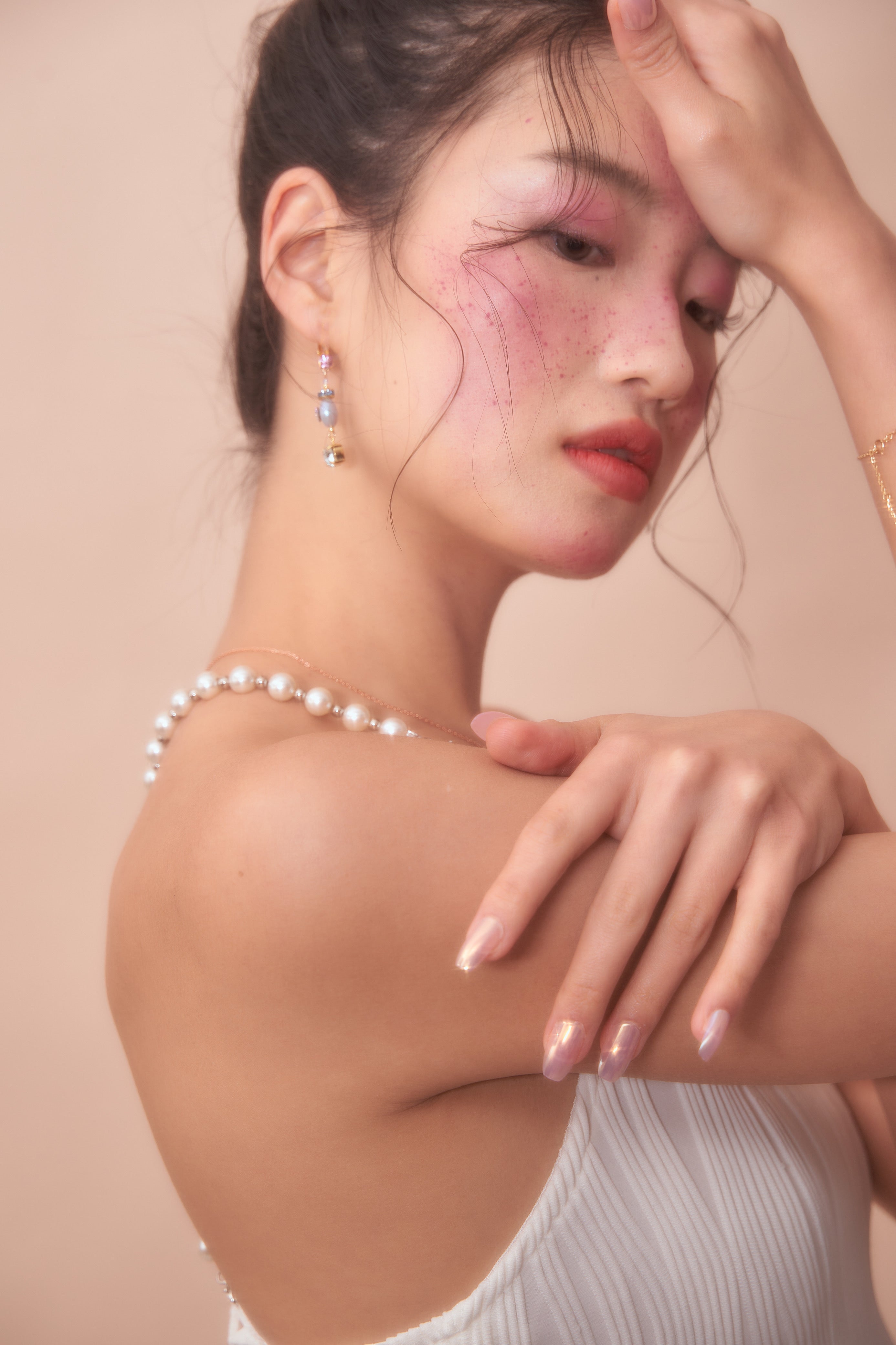 Sweetness | Collection AURA - Baby Blue baby pink Swa pearl earrings - cute and elegant