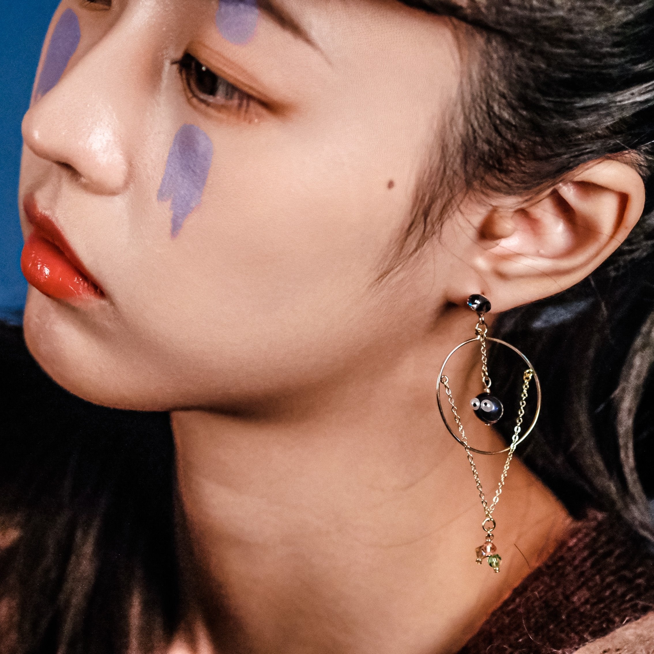 Dust Bunny | Collection Spirited Away - Swing Earrings - Cute and creative original design earrings with Swarovski Pearls